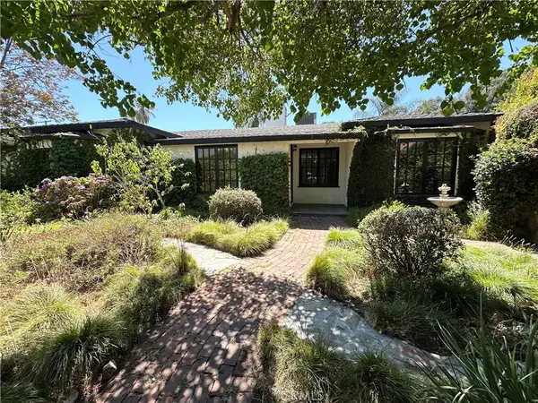 4217 Fair Avenue, Studio City, CA 91602