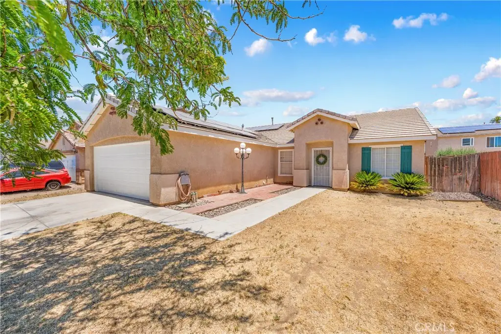 45420 Fairbanks, Lancaster, CA 93534 - #1