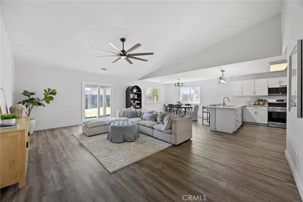 11401 Eresma Drive, Bakersfield, CA 93311