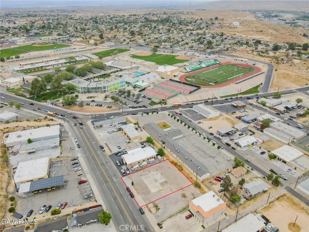 16651 Mojave Dr, Victorville, CA 92395 - #1
