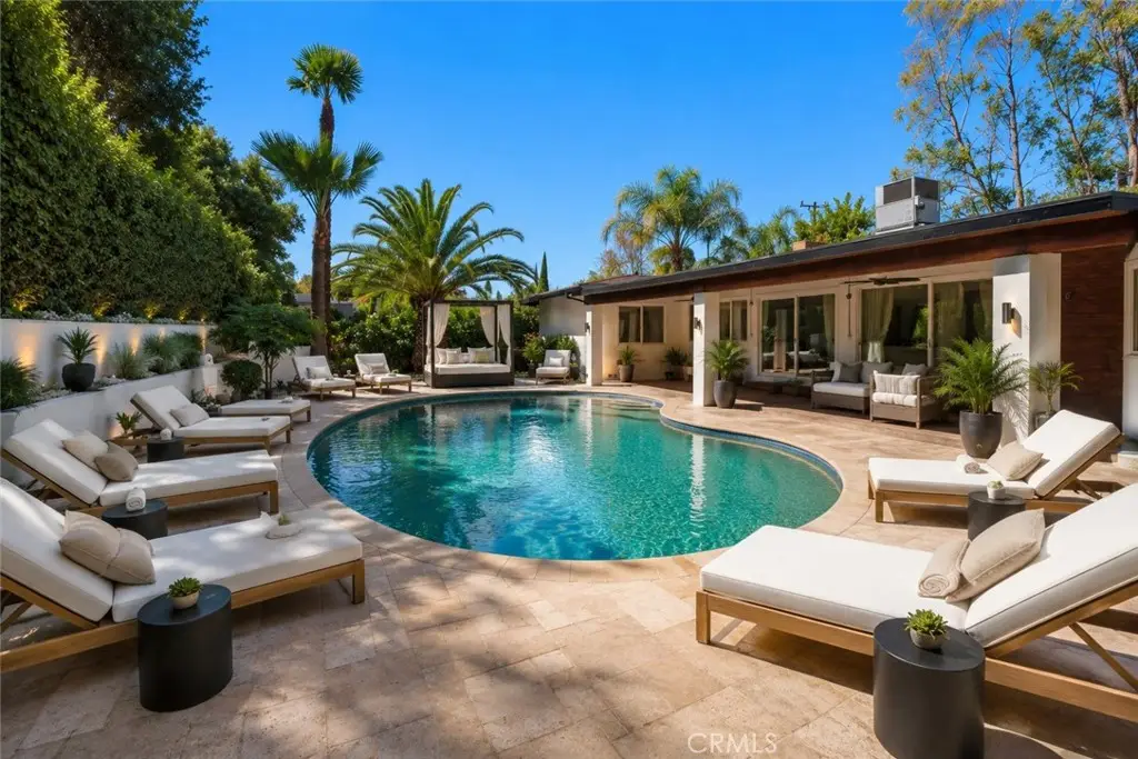 3267 Laurel Canyon Boulevard, Studio City, CA 91604 - #1