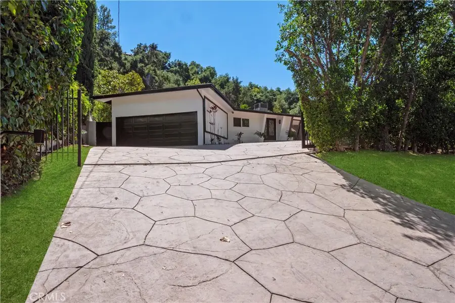 3267 Laurel Canyon Boulevard, Studio City, CA 91604 - #2