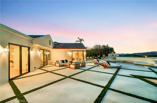 24247 Park Granada, Calabasas, CA 91302