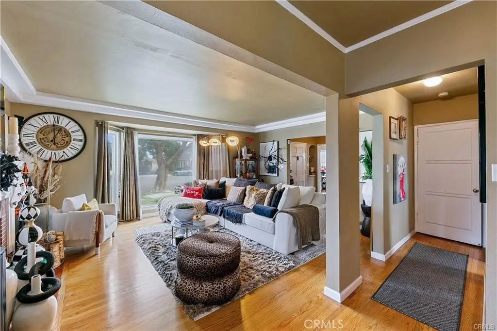 3907 Edgehill Drive, Los Angeles, CA 90008 - #1