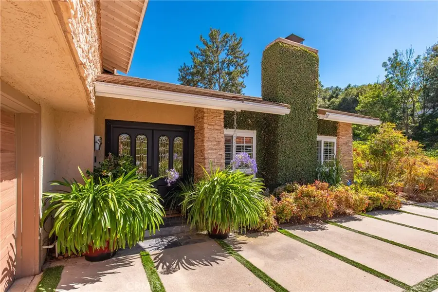 2024 Woodburn Avenue, Westlake Village, CA 91361 - #3