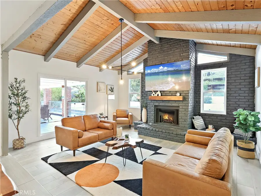 2057 Woodglen Street, Simi Valley, CA 93065 - #2