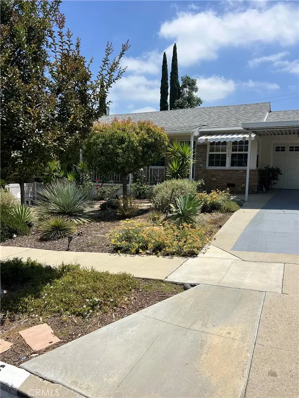 5126 Avenida Oriente, Tarzana, CA 91356