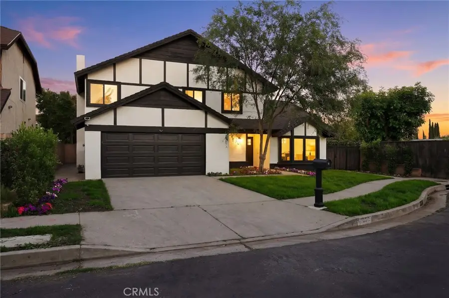 10526 Balcom St, Granada Hills, CA 91344 - #2