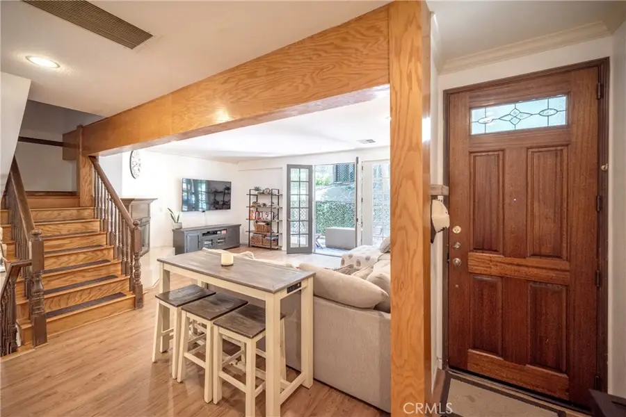 24420 Victory, Woodland Hills, CA 91367 - #3