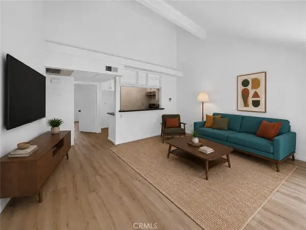 7131 Farralone #46, Canoga Park, CA 91303