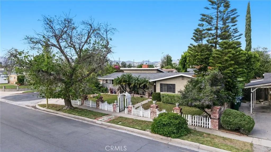 20431 Payeras Street, Chatsworth, CA 91311 - #1