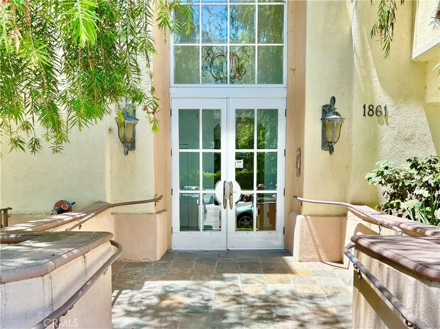 1861 Veteran Avenue #101, Los Angeles, CA 90025 - #2