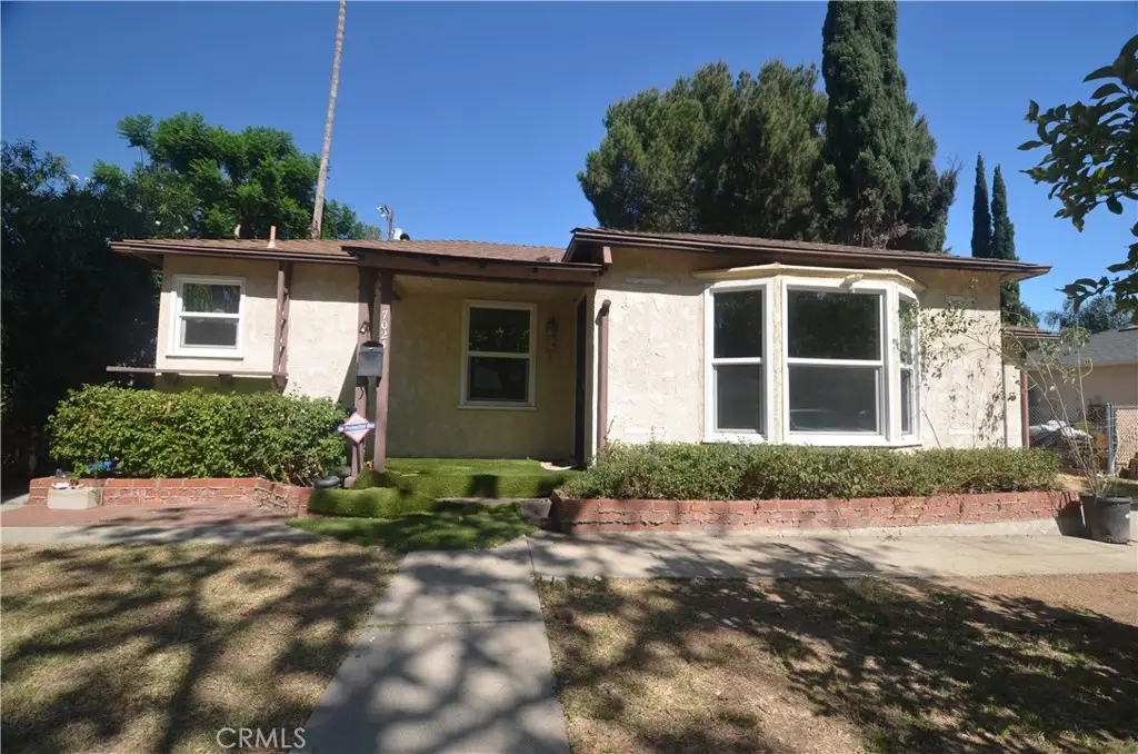 7024 Balcom, Reseda, CA 91335 - #1