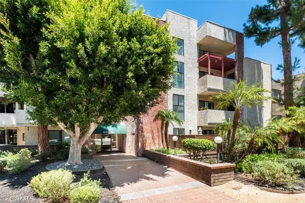 14159 Dickens Street #110, Sherman Oaks, CA 91423