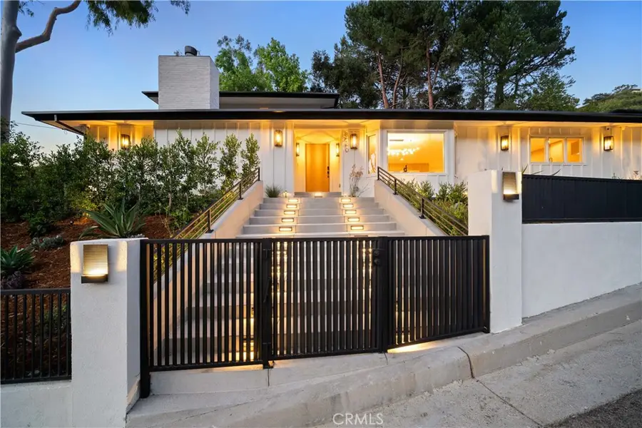 3240 Longridge Avenue, Sherman Oaks, CA 91423 - #3