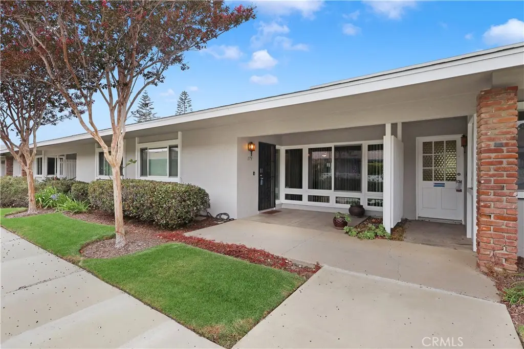 173 E Bowling Green, Port Hueneme, CA 93041 - #1