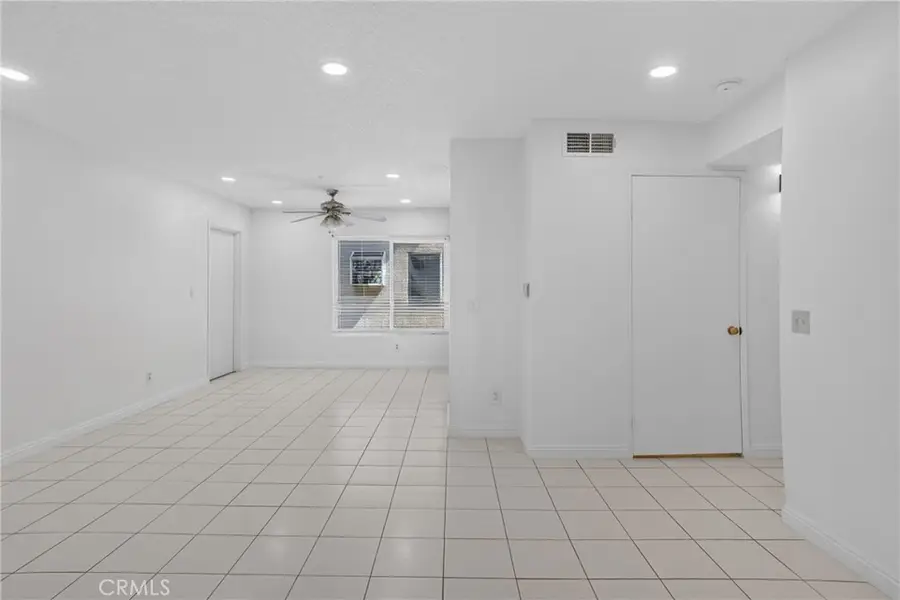 8828 Burnet Ave #9, North Hills, CA 91343 - #3