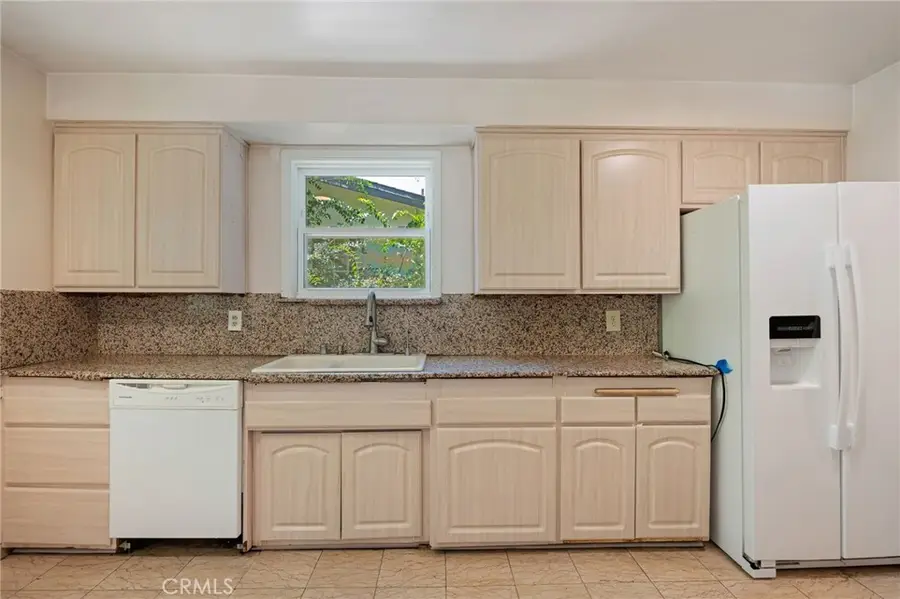 6217 Van Noord Avenue, Valley Glen, CA 91401 - #3