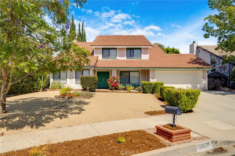 10628 Alabama Avenue, Chatsworth, CA 91311 - #2