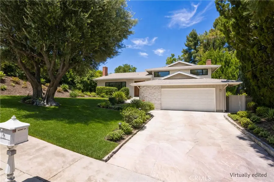 4807 Ellenita Avenue, Tarzana, CA 91356 - #2