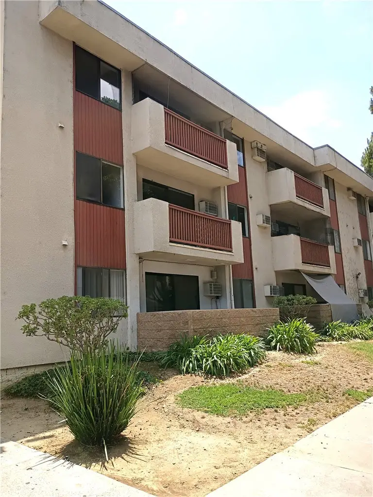 20234 Cantara, Winnetka, CA 91306 - #1