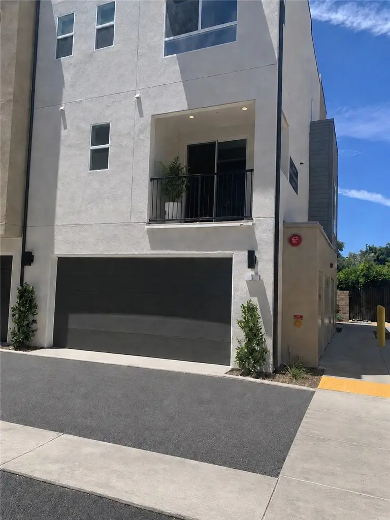 9425 1/2 N. Sepulveda Blvd. #1, North Hills, CA 91343 - #2