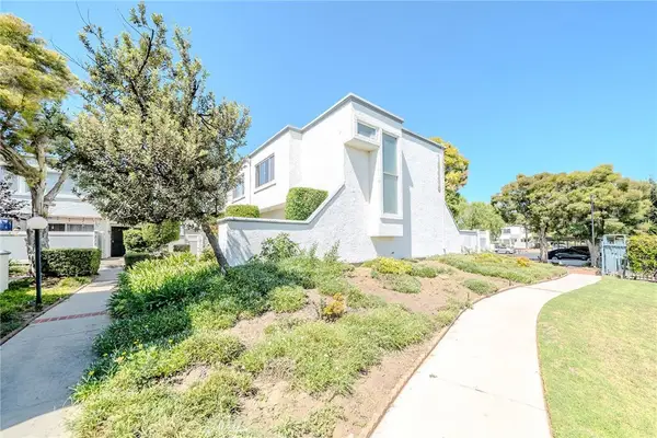 18535 Mayall Street #J, Northridge, CA 91324