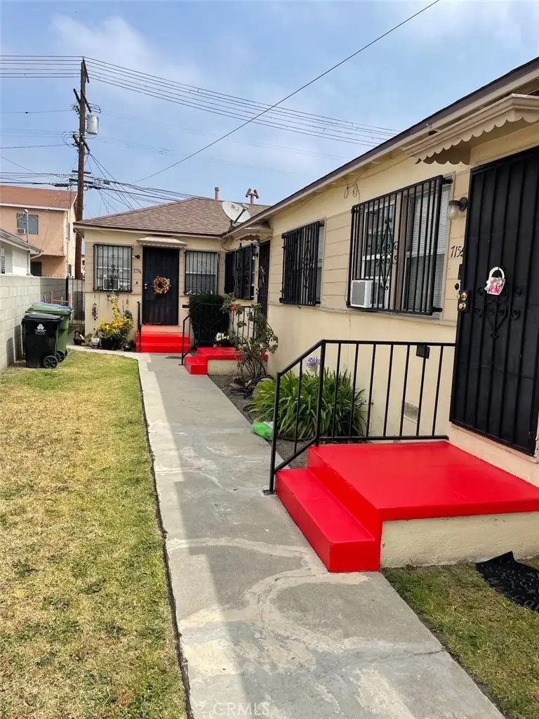 715 719  W 78th, Los Angeles, CA 90044 - #1