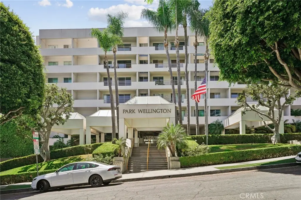 1131 Alta Loma, West Hollywood, CA 90069 - #1