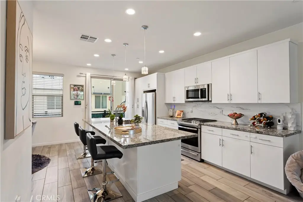 19547 Cardigan, Northridge, CA 91324 - #1