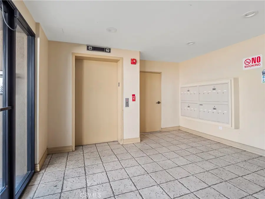 4301 Fulton Avenue #303, Sherman Oaks, CA 91423 - #3