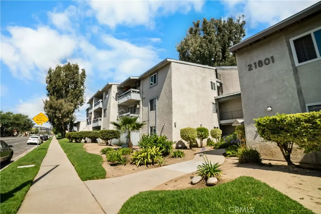 21801 Roscoe Boulevard #206, Canoga Park, CA 91304 - #1