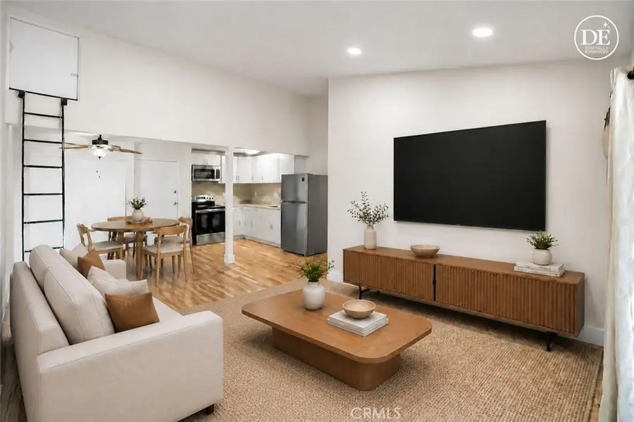 21801 Roscoe Boulevard #206, Canoga Park, CA 91304 - #2