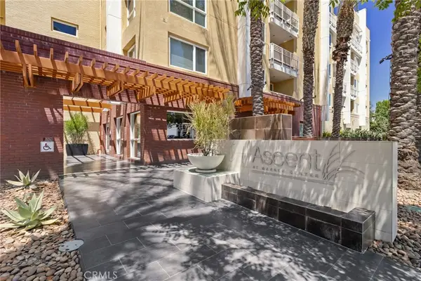 21301 Erwin Street #511, Woodland Hills, CA 91367