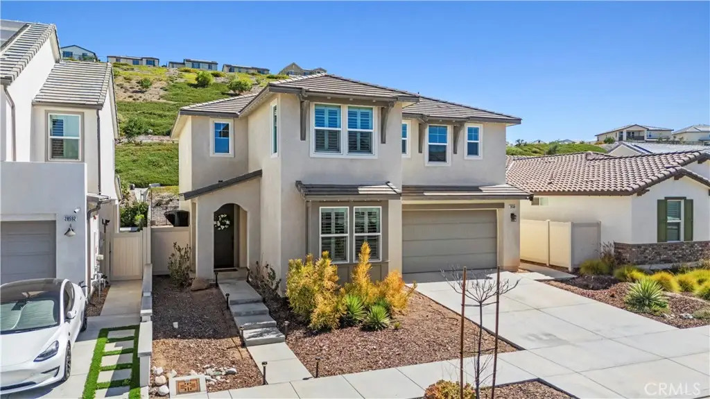 28588 Foothill, Saugus, CA 91350 - #1