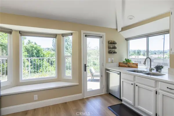 22914 Banyan Place #202, Saugus, CA 91390