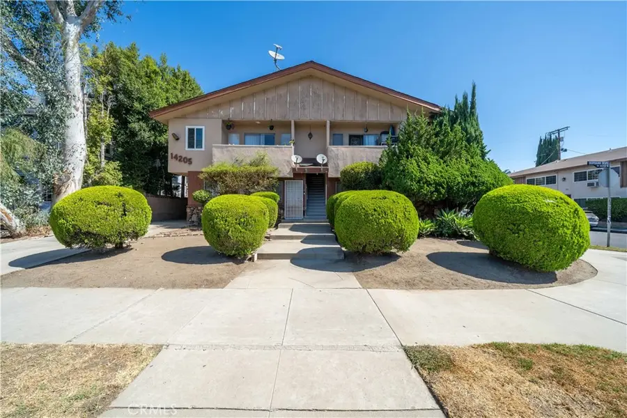 14205 Burbank Boulevard, Sherman Oaks, CA 91401 - #3