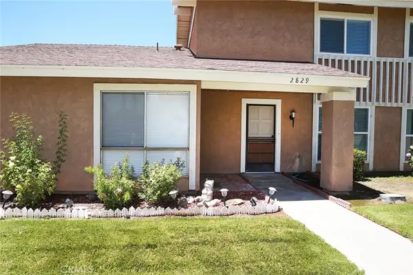 2829 W Avenue J4, Lancaster, CA 93536