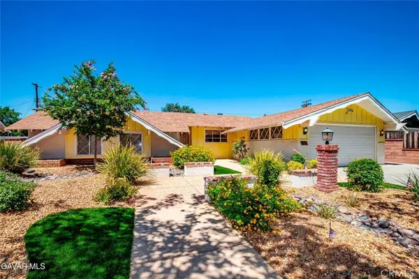 1115 E Avenue J4, Lancaster, CA 93535