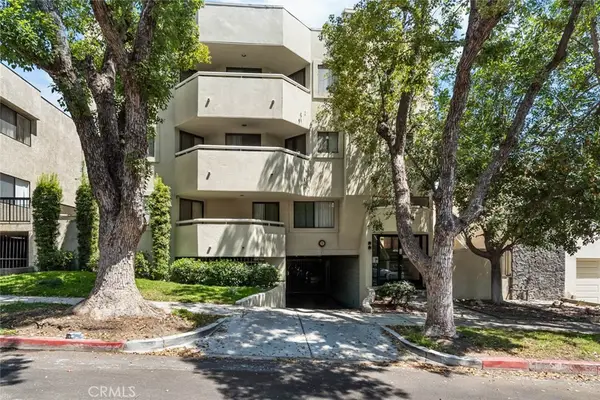 554 E San Jose #203, Burbank, CA 91501