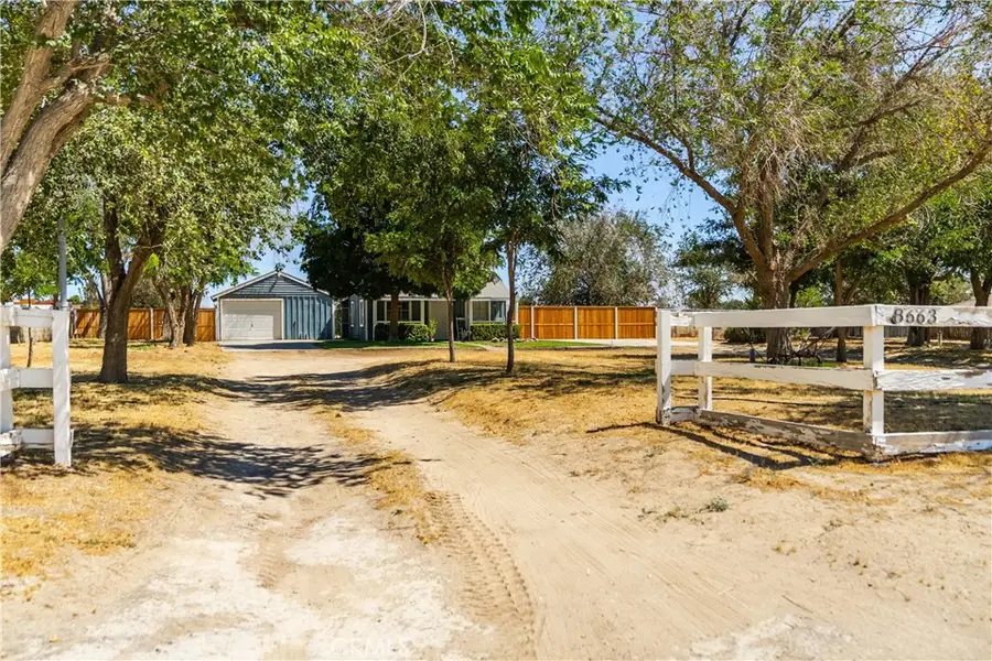 8663 W Avenue E8, Lancaster, CA 93536 - #3