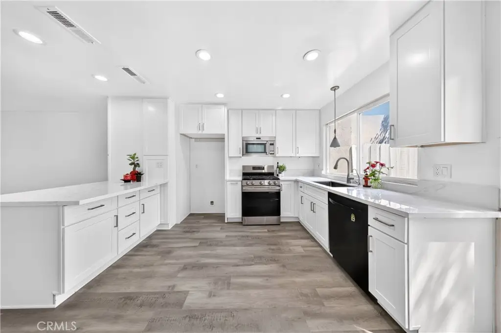 16733 Parthenia Street #5, Northridge, CA 91343 - #1