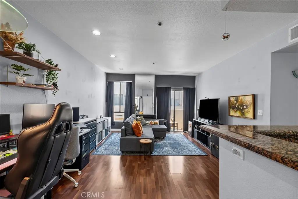 19350 Sherman Way. #328, Reseda, CA 91335 - #1