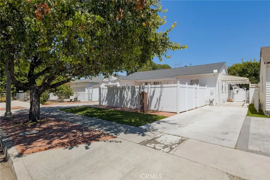 18813 Cantlay Street, Reseda, CA 91335 - #2