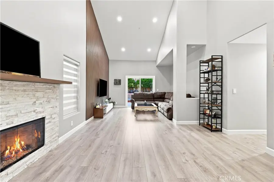 13638 Dronfield Avenue, Sylmar, CA 91342 - #3