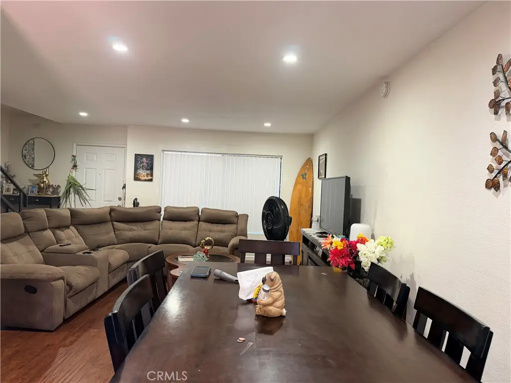 9831 Sepulveda #26, San Fernando Valley, CA 91343 - #1