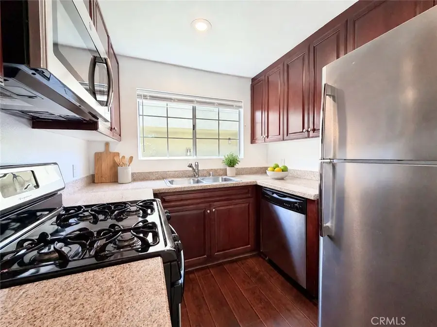 21500 Burbank #328, Woodland Hills, CA 91367 - #3