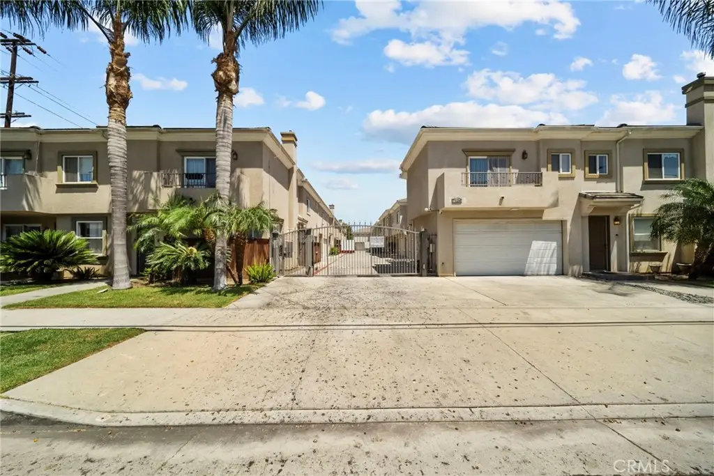 7132 Farralone #205, Canoga Park, CA 91303 - #1