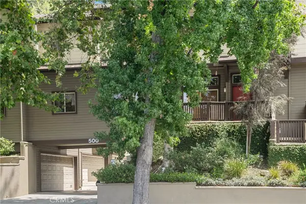 500 N Rosemead #29, Pasadena, CA 91107