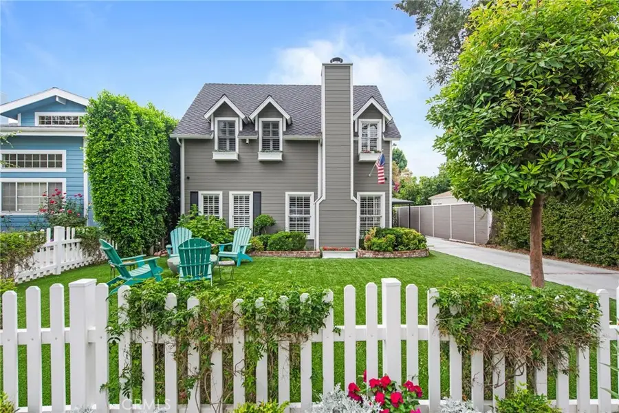 4323 Laurelgrove Avenue, Studio City, CA 91604 - #2